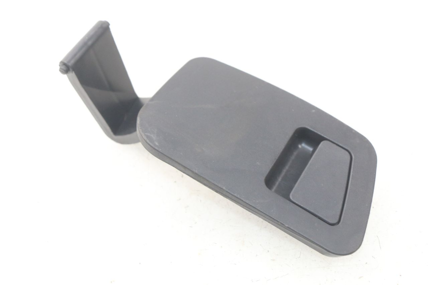photo de GLOVEBOX DOOR DAELIM S4 50 (2010 - 2015)