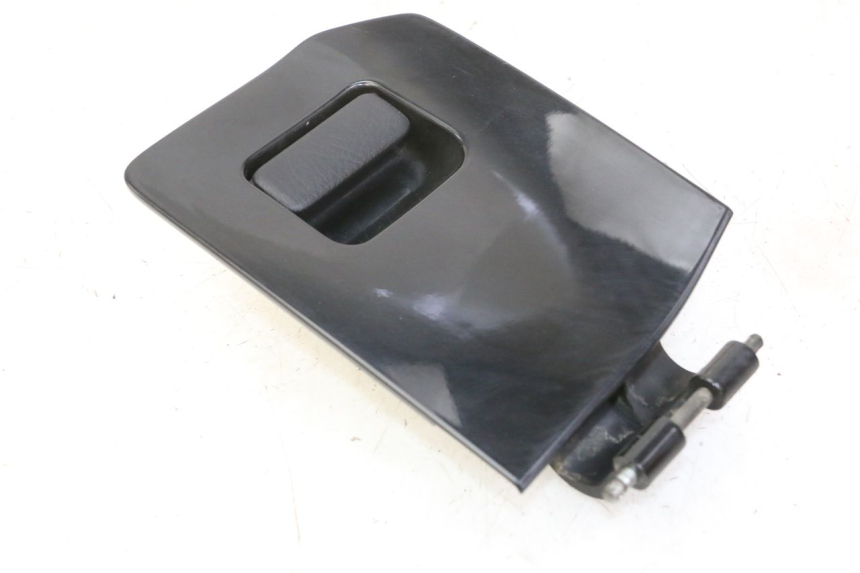 photo de GLOVEBOX DOOR HONDA FES S-WING SWING ABS 125 (2007 - 2015)
