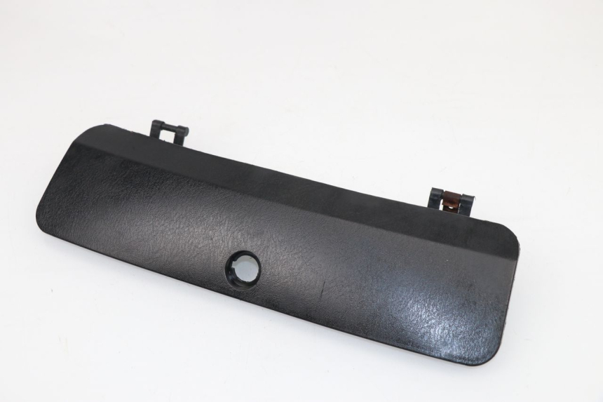 photo de GLOVEBOX DOOR REVATTO FUTURA GT 125 (2006 - 2008)