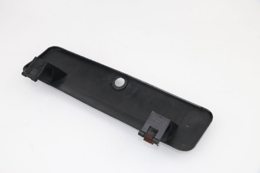 photo de GLOVEBOX DOOR REVATTO FUTURA GT 125 (2006 - 2008)