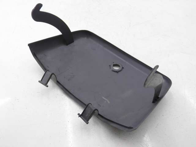 photo de GLOVEBOX DOOR HONDA NH VISION 50 (1985 - 1994) - Zoom on usage condition