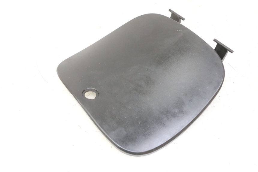 photo de GLOVEBOX DOOR PEUGEOT TWEET PRO CARGO 50 (2018 - 2020) - Zoom on usage condition