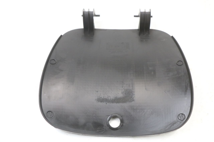 photo de GLOVEBOX DOOR PEUGEOT TWEET 125 (2018 - 2021)