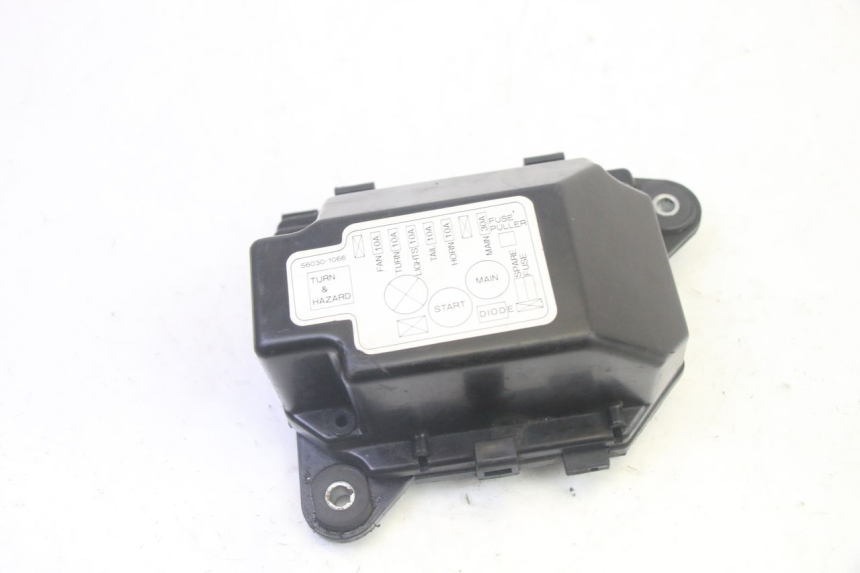 photo de FUSE BOX KAWASAKI GPZ RX 1000 (1986 - 1988) - Surface and material condition