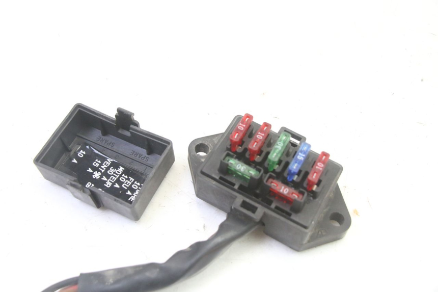 photo de FUSE BOX TRIUMPH SPRINT 900 (1995 - 1998)