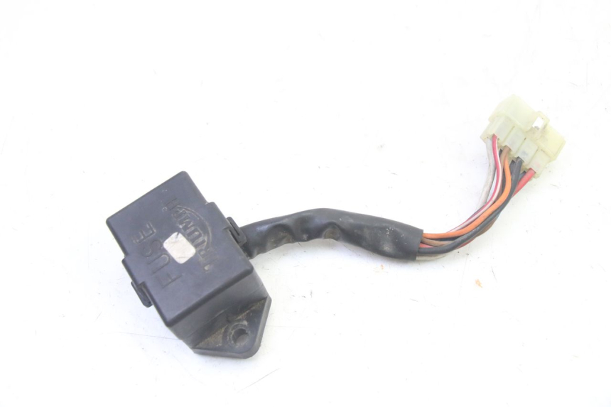 photo de FUSE BOX TRIUMPH SPRINT 900 (1995 - 1998)