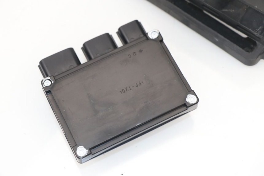 photo de FUSE BOX KAWASAKI Z800 Z ABS 800 (2013 - 2017)