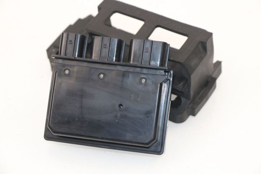 photo de FUSE BOX KAWASAKI Z800 Z ABS 800 (2013 - 2017)