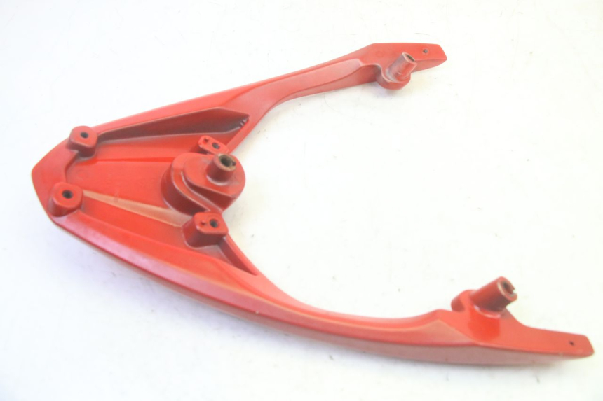 photo de LUGGAGE RACK KYMCO AGILITY 16+ 4T 50 (2018 - 2023) - Fixing points details