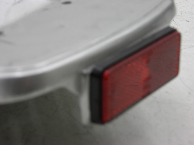 photo de LUGGAGE RACK BENZHOU YY50QT31 VINTAGE 50 (2009 - 2012) - Surface and material condition