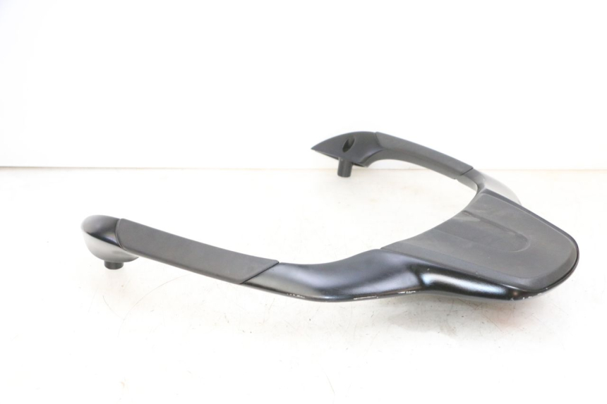 photo de LUGGAGE RACK PIAGGIO MP3 500 (2016 - 2018) - Fixing points details