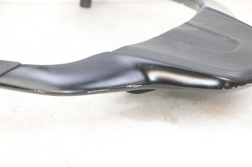 photo de LUGGAGE RACK PIAGGIO MP3 500 (2016 - 2018) - Surface and material condition