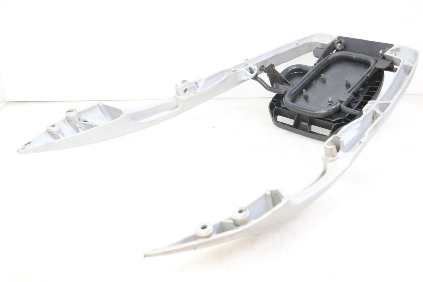 photo de LUGGAGE RACK PEUGEOT SATELIS 125 (2013 - 2018)