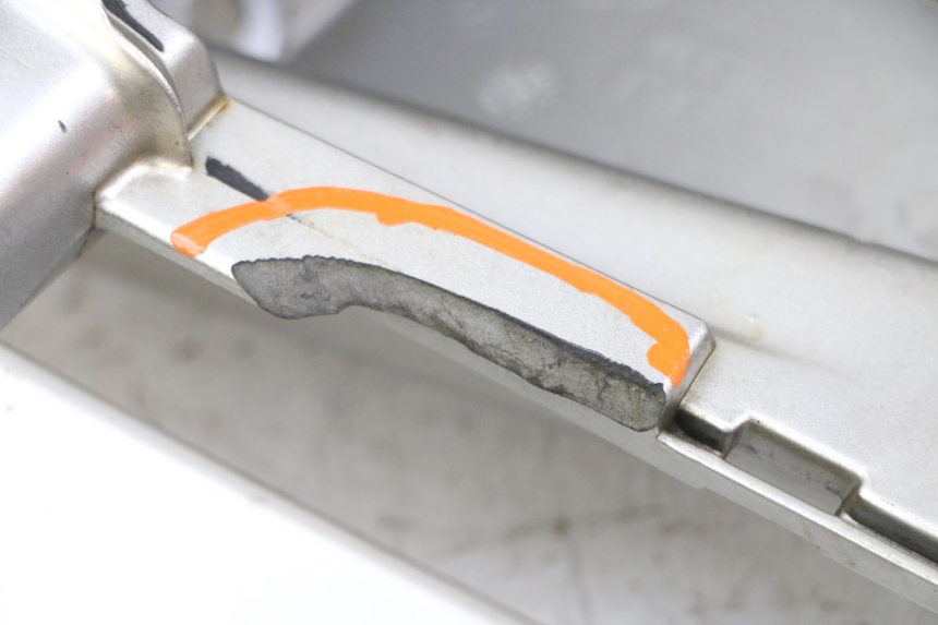 photo de LUGGAGE RACK PIAGGIO VESPA GRANTURISMO 200 (2004 - 2005)