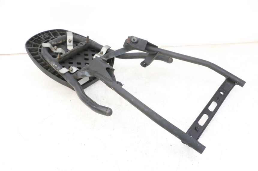 photo de LUGGAGE RACK HONDA SCV LEAD 100 (2003 - 2007)