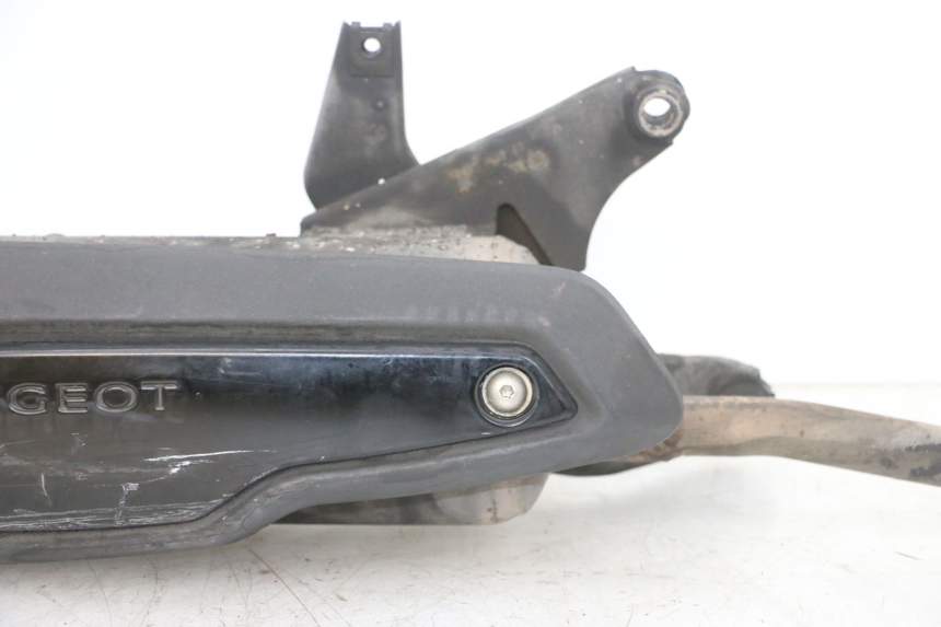 photo de EXHAUST PIPE PEUGEOT DJANGO 4T 50 (2014 - 2019) - Focus on structure