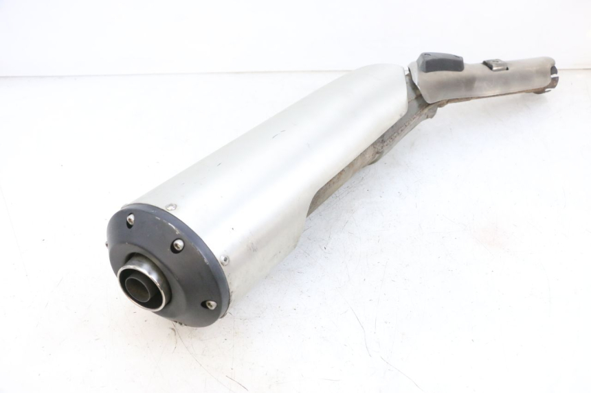 photo de RIGHT EXHAUST PIPE SUZUKI DL V STROM 1000 (2002 - 2007) - Distinctive features