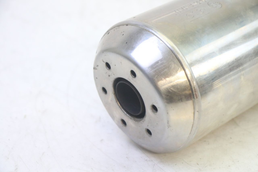 photo de RIGHT EXHAUST YAMAHA FJR ABS 1300 (2006 - 2012) - Alternative perspective