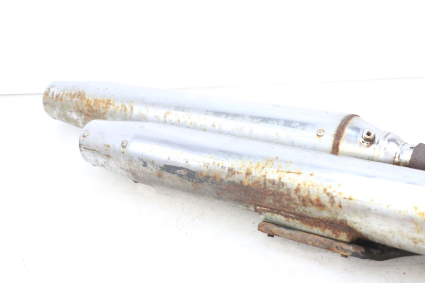 photo de Exhaust pipe HYOSUNG GV AQUILA 125 (2000 - 2004) - Component zoom