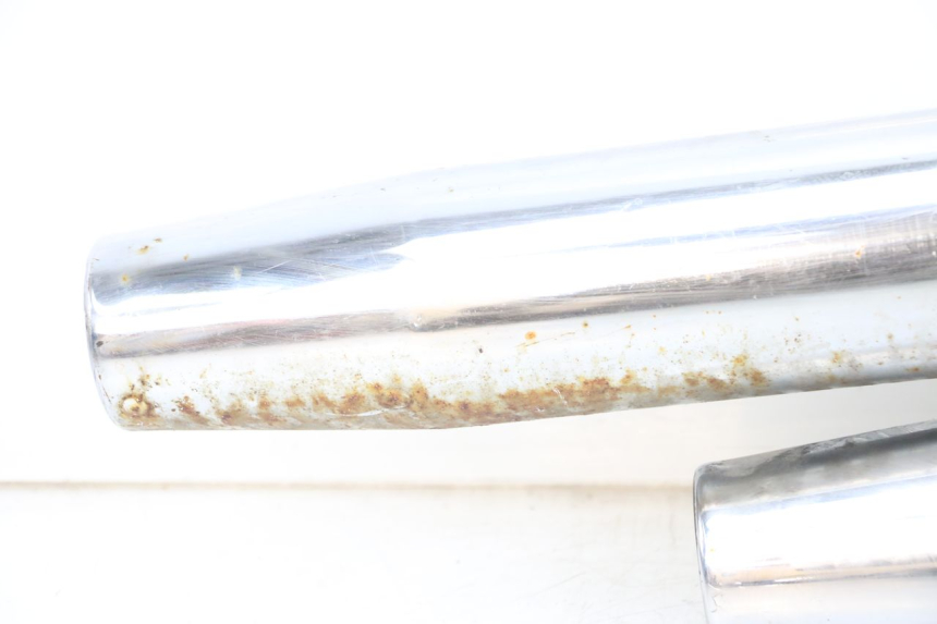 photo de Exhaust pipe HYOSUNG GV AQUILA 125 (2000 - 2004) - Component detail