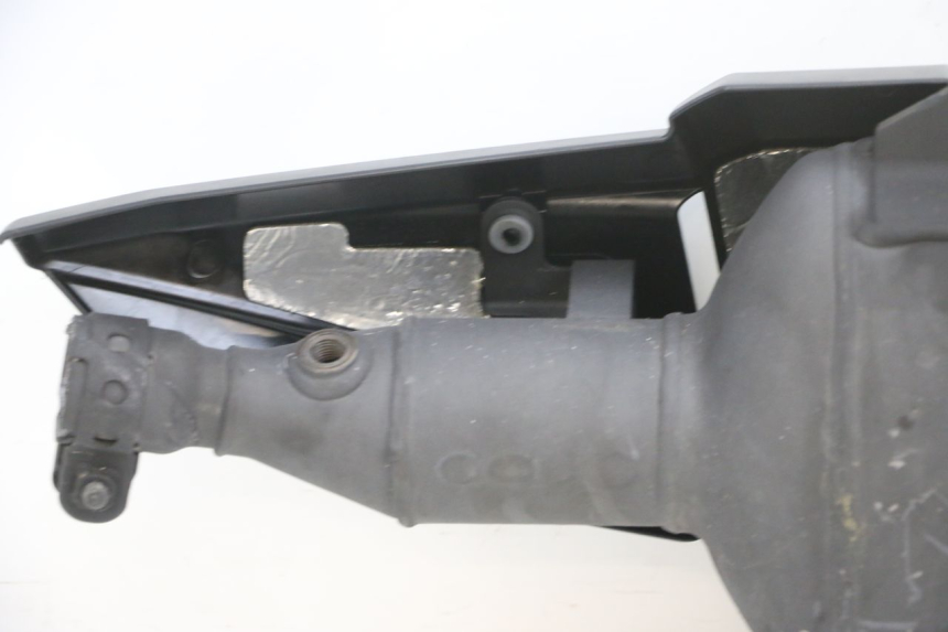 photo de EXHAUST YAMAHA TRICITY 300 (2020 - 2024) - Surface and material condition