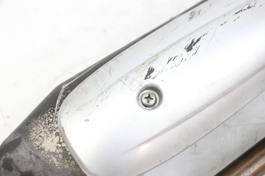 photo de EXHAUST PIPE YAMAHA YP MAJESTY 125 (2002 - 2006) - Technical close-up