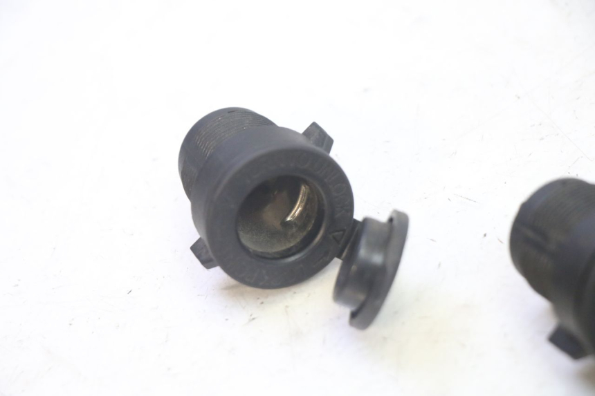 photo de CIGAR LIGHTER SOCKET QUADRO 4 4D 350 (2015 - 2018)