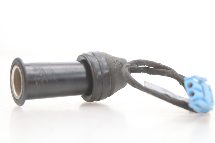 photo de CIGAR LIGHTER SOCKET BMW C1 125 (2000 - 2003)