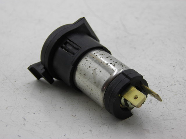 photo de CIGAR LIGHTER SOCKET DAELIM S2 FI 125 (2008 - 2017)