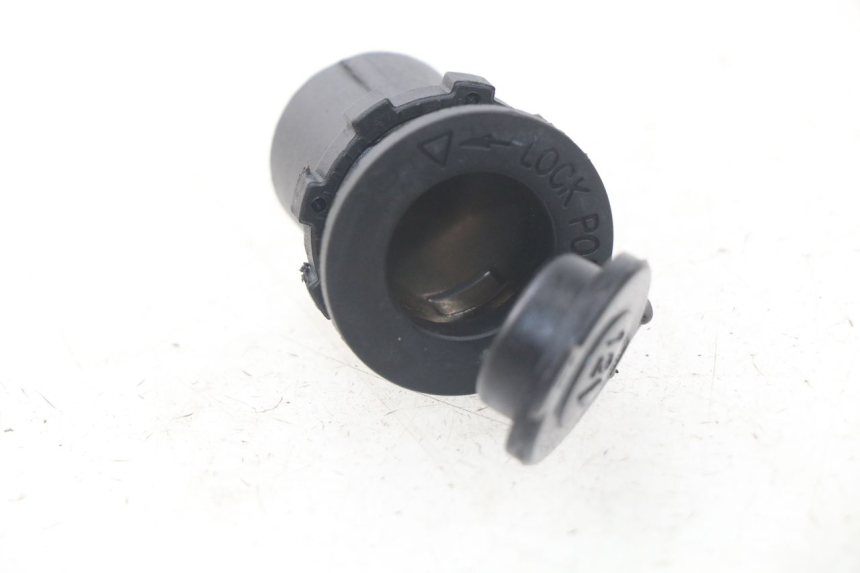 photo de CIGAR LIGHTER SOCKET DAELIM S4 50 (2010 - 2015)