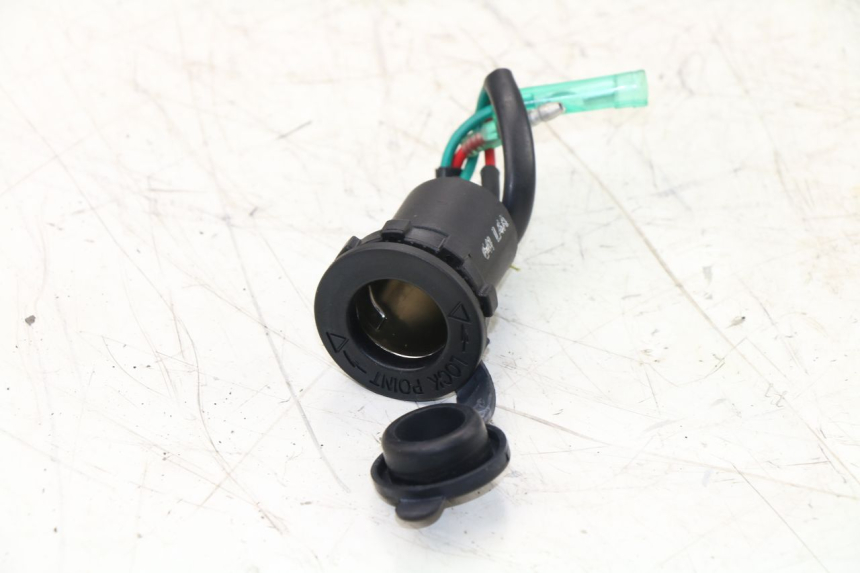 photo de CIGARETTE LIGHTER SOCKET SYM GTS EFI 125 (2012 - 2016)