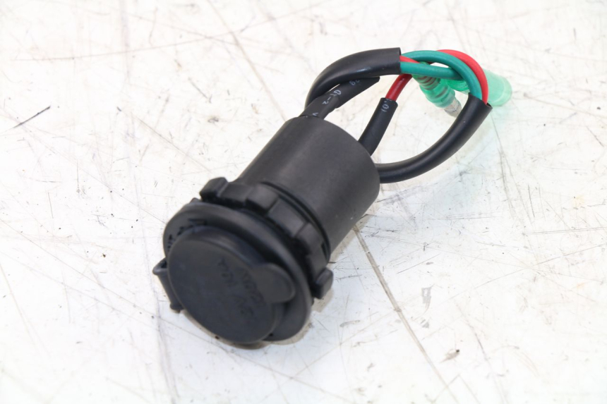 photo de CIGARETTE LIGHTER SOCKET SYM GTS EFI 125 (2012 - 2016)