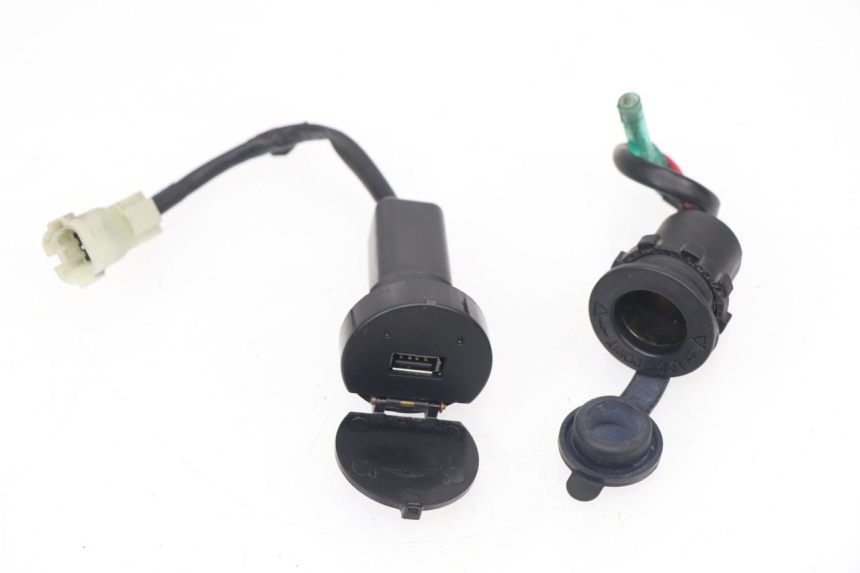 photo de CIGAR LIGHTER SOCKET SYM MAXSYM I 400 (2011 - 2016)