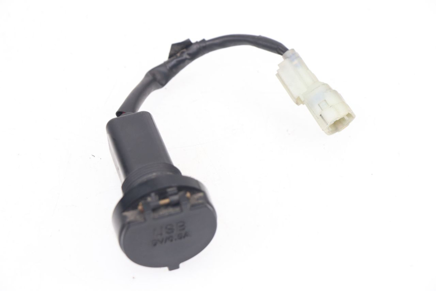 photo de CIGAR LIGHTER SOCKET SYM MAXSYM I 400 (2011 - 2016)