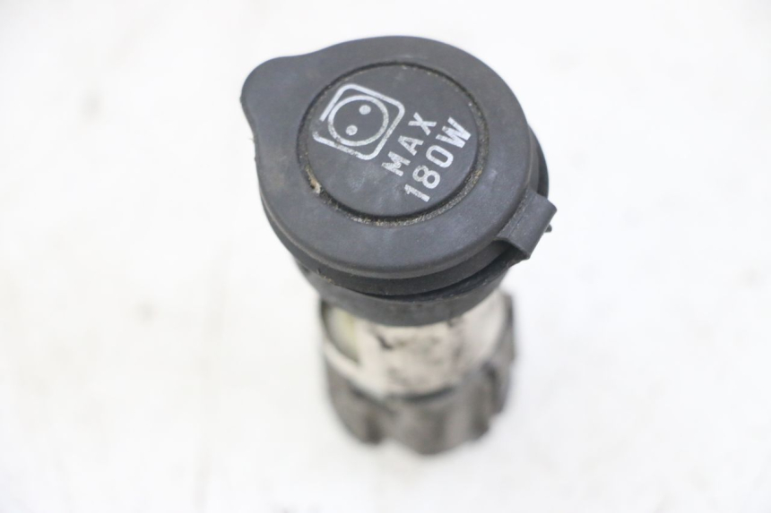 photo de CIGAR LIGHTER SOCKET PIAGGIO MP3 LT 400 (2007 - 2012)