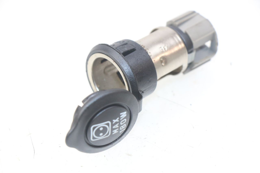 photo de CIGAR LIGHTER SOCKET PIAGGIO MP3 500 (2014 - 2016)