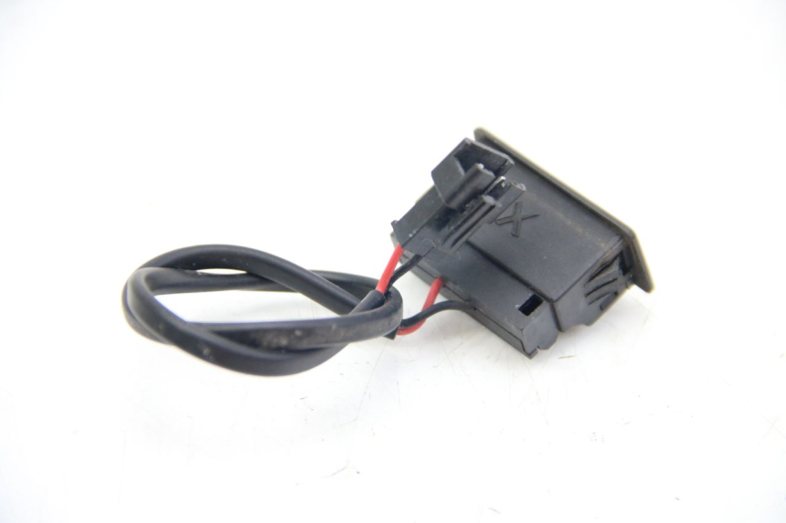 photo de CIGARETTE LIGHTER SOCKET RED ELECTRIC RED E PRO 1 (2017 - 2019)