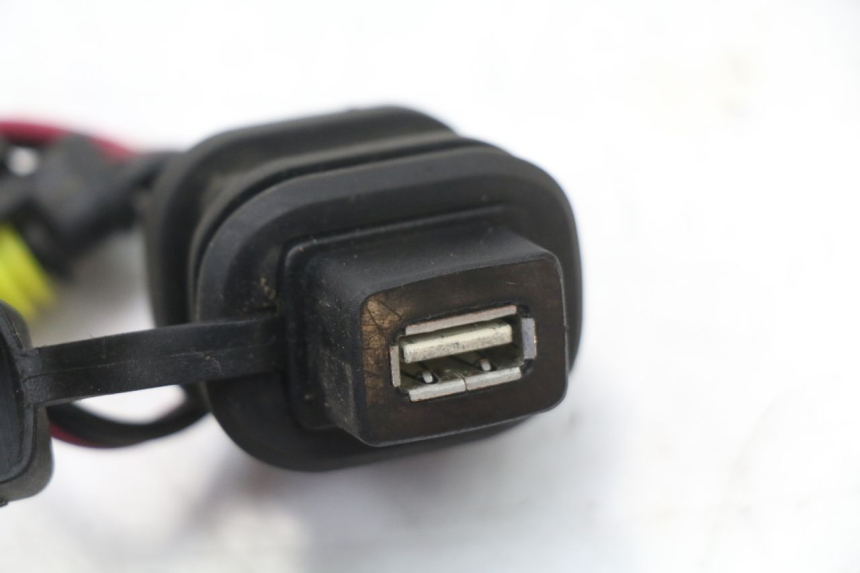 photo de CIGAR LIGHTER SOCKET APRILIA SR 2T 50 (2018 - 2022)