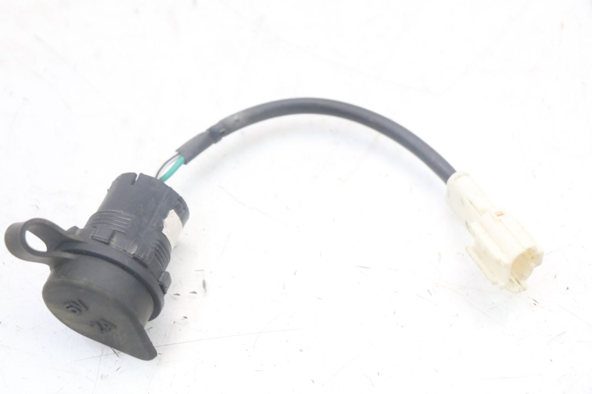 photo de CIGARETTE LIGHTER SOCKET SYM FIDDLE 3 III 125 (2014 - 2020)