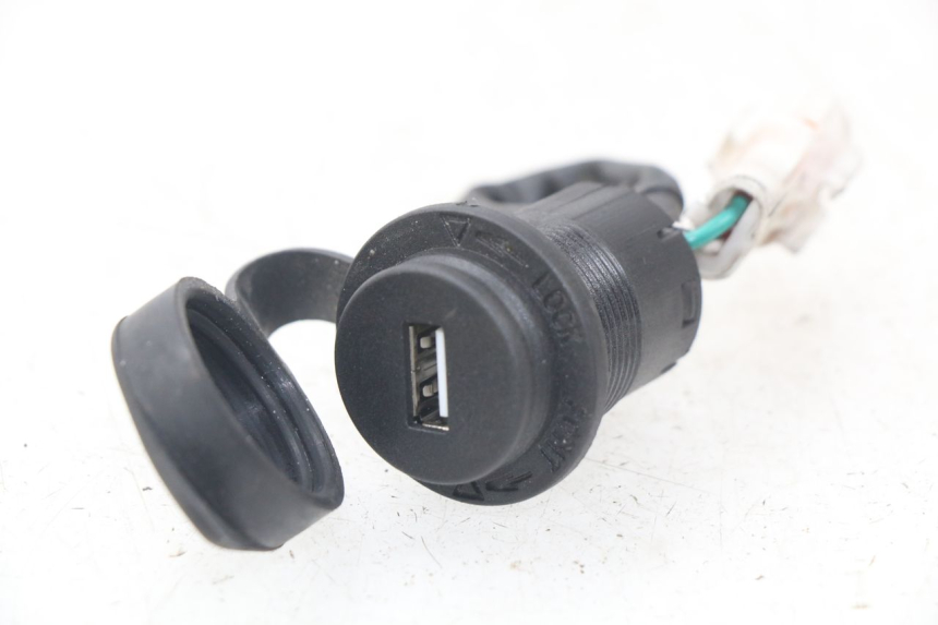 photo de CIGARETTE LIGHTER SOCKET SYM ORBIT III 3 4T 50 (2018 - 2021)