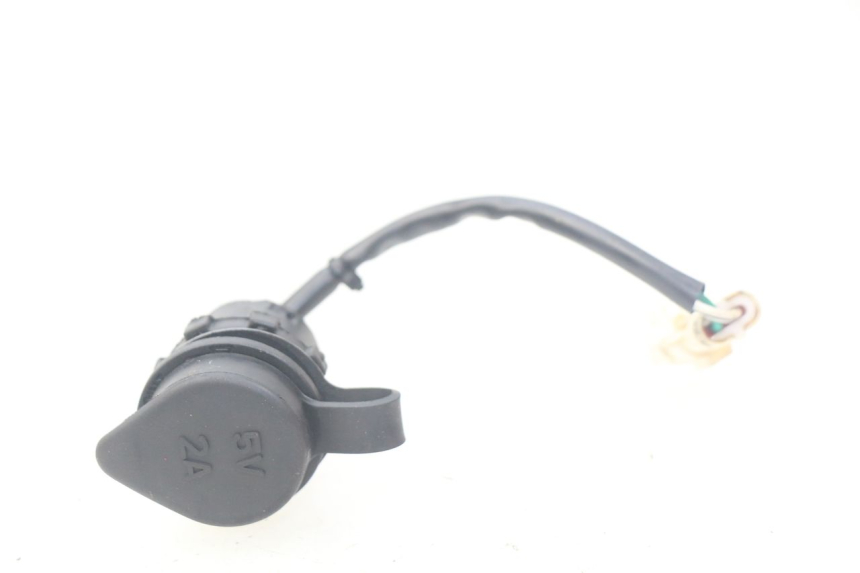 photo de CIGARETTE LIGHTER SOCKET SYM ORBIT III 3 4T 50 (2018 - 2021)