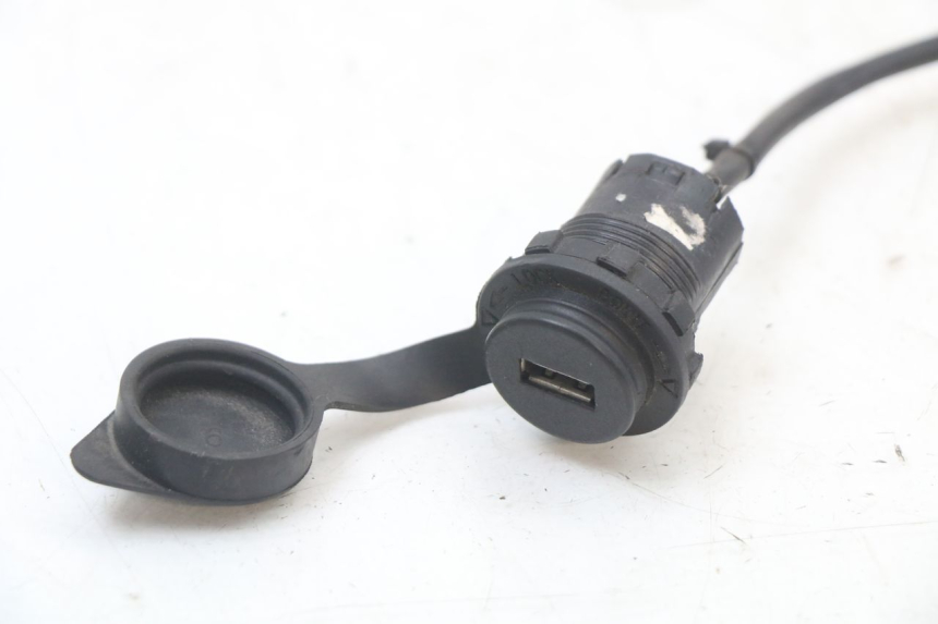 photo de CIGARETTE LIGHTER SOCKET SYM ORBIT III 3 4T 50 (2018 - 2021)