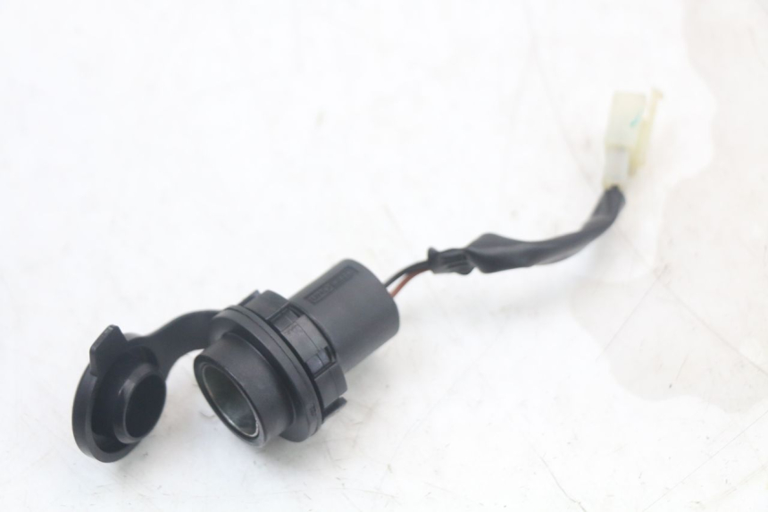 photo de CIGARETTE LIGHTER SOCKET YAMAHA XMAX X-MAX ABS 125 (2017 - 2020) - Main view