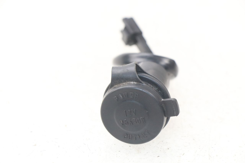 photo de CIGARETTE LIGHTER SOCKET YAMAHA FJR ABS 1300 (2006 - 2012)