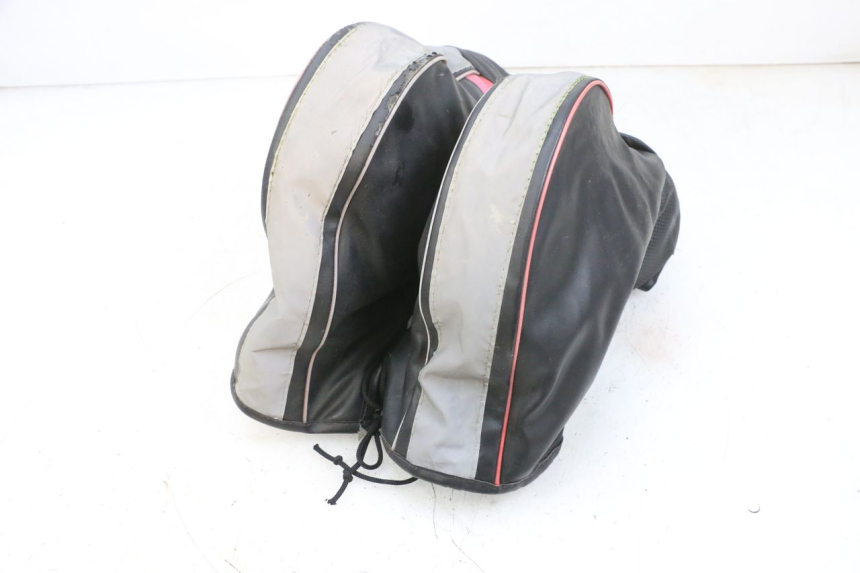 photo de HANDGUARDS PIAGGIO ZIP 4T 50 (2018 - 2020) - Component detail