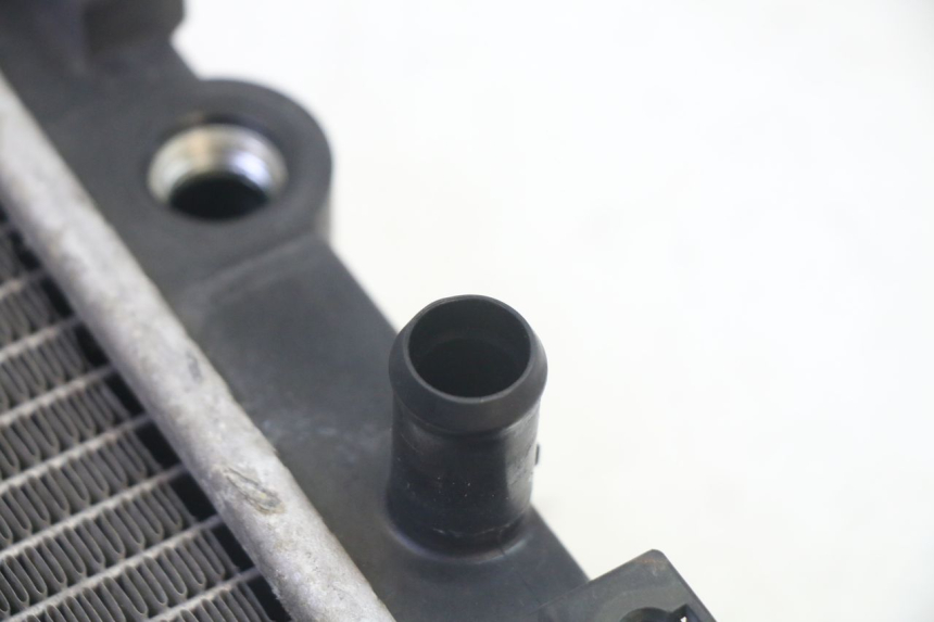 photo de COOLANT RADIATOR QUADRO 4 4D 350 (2015 - 2018)