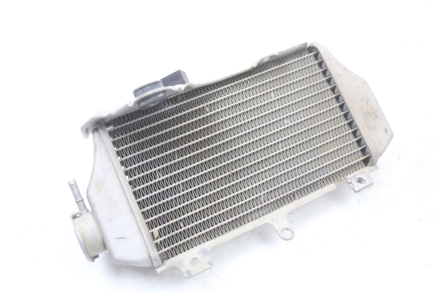 photo de RIGHT COOLANT RADIATOR HONDA CRF R 250 (2020 - 2021) - Fixing points details