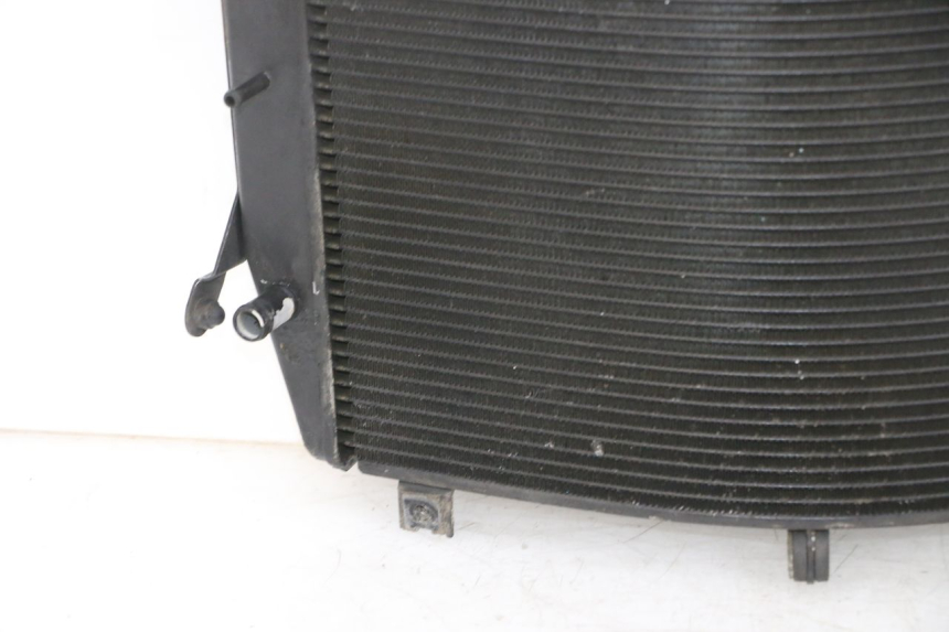 photo de RADIATOR YAMAHA FJR ABS 1300 (2006 - 2012) - Distinctive features