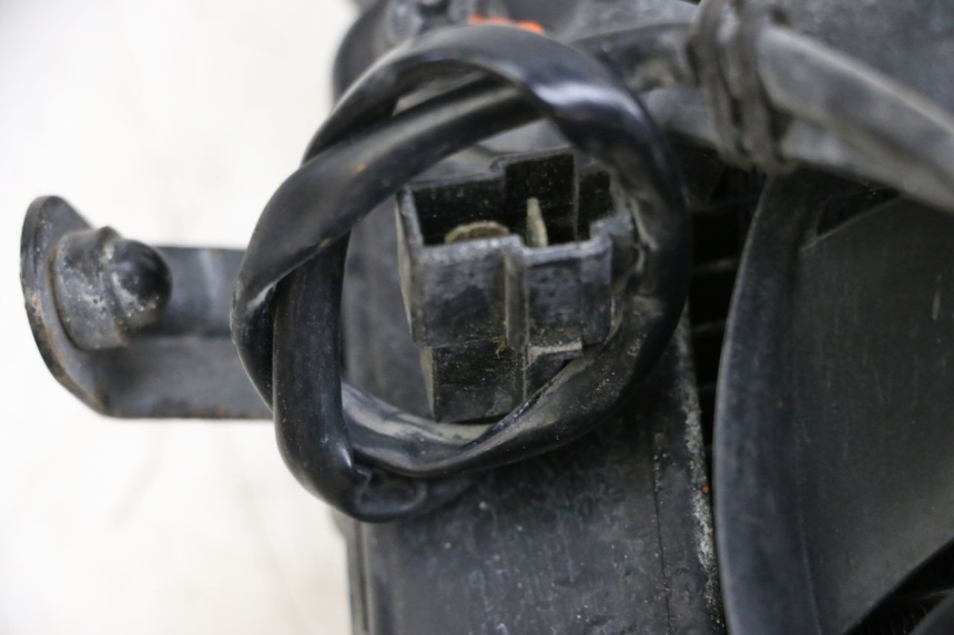 photo de RADIATOR YAMAHA FJR ABS 1300 (2006 - 2012) - Component detail