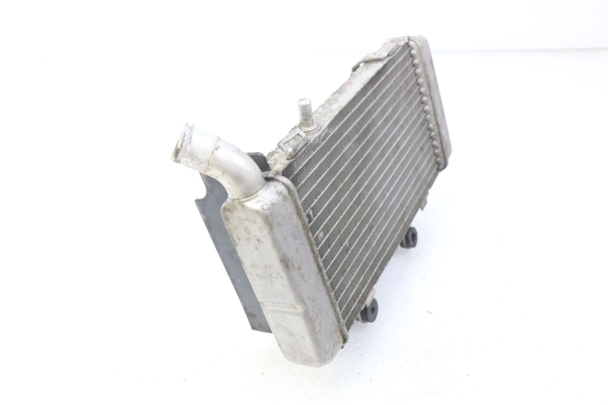 photo de LEFT RADIATOR HONDA VFR FI RC46 800 (1998 - 2001)